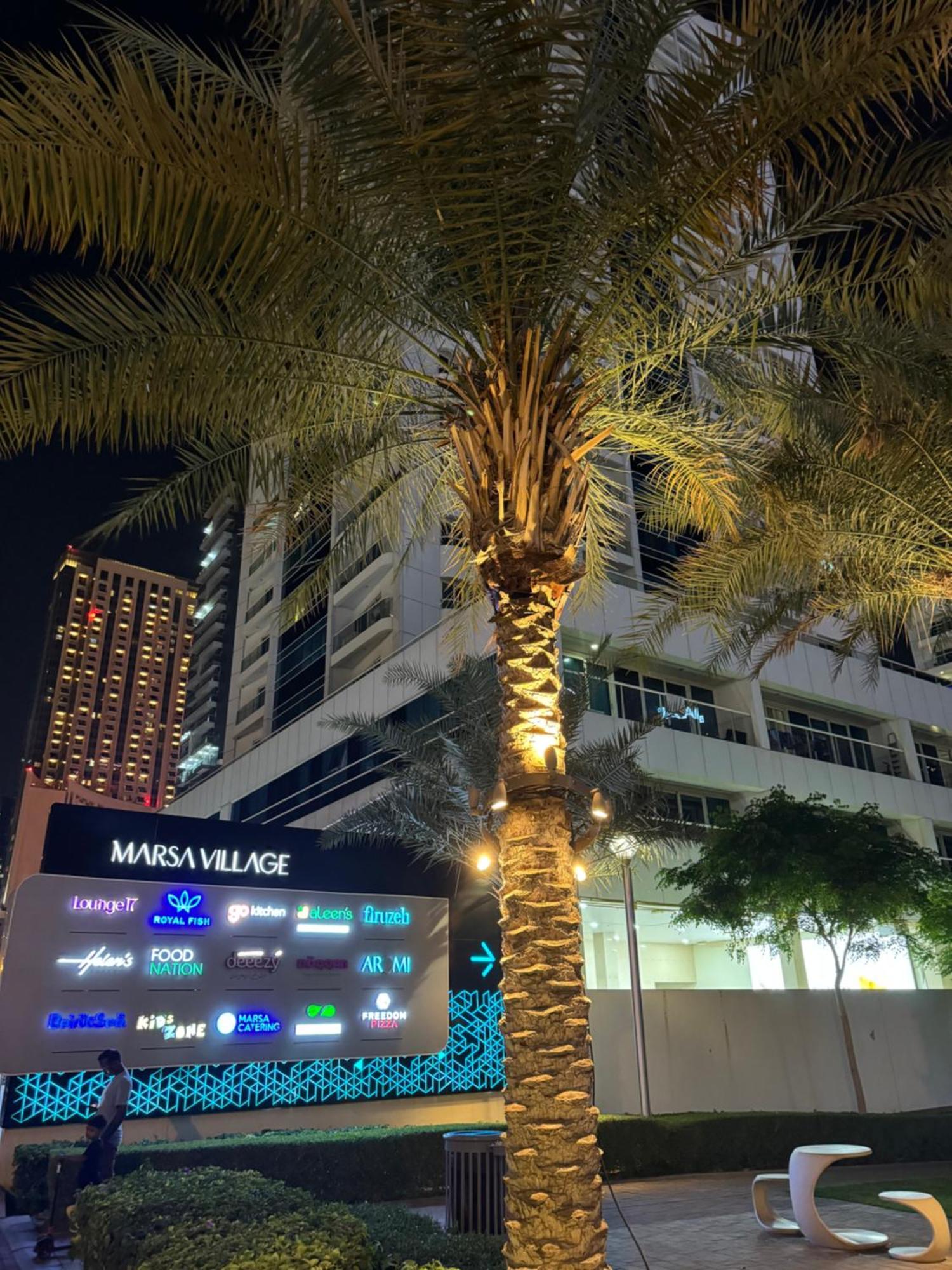 Golden Hour Marina View Appartamento Dubai
