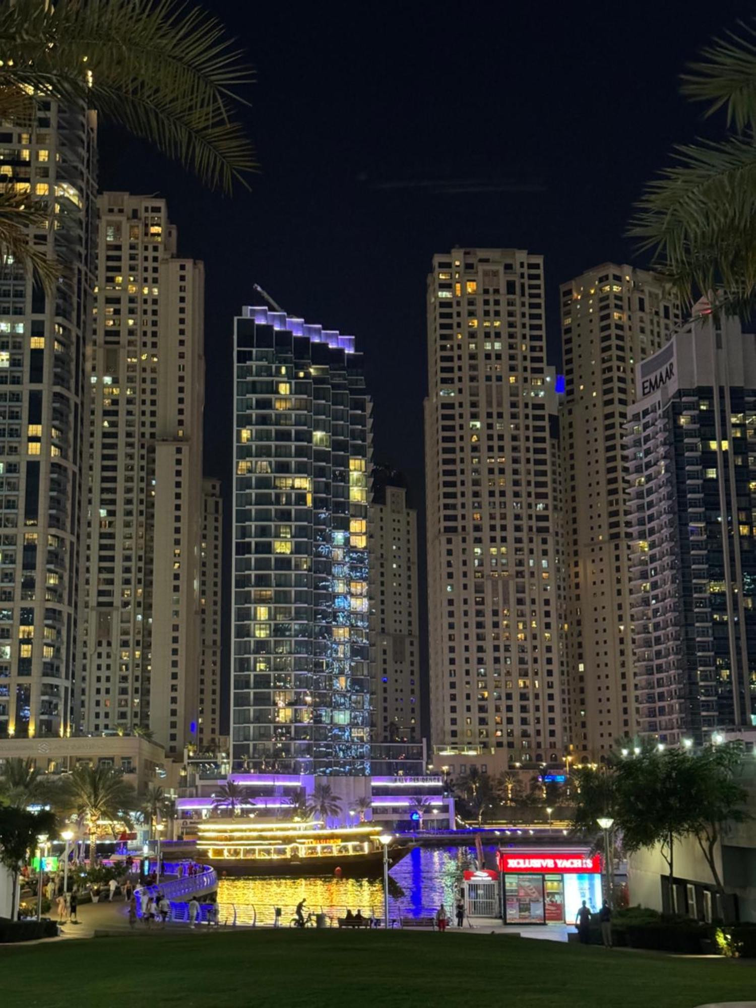 Golden Hour Marina View Appartamento Dubai