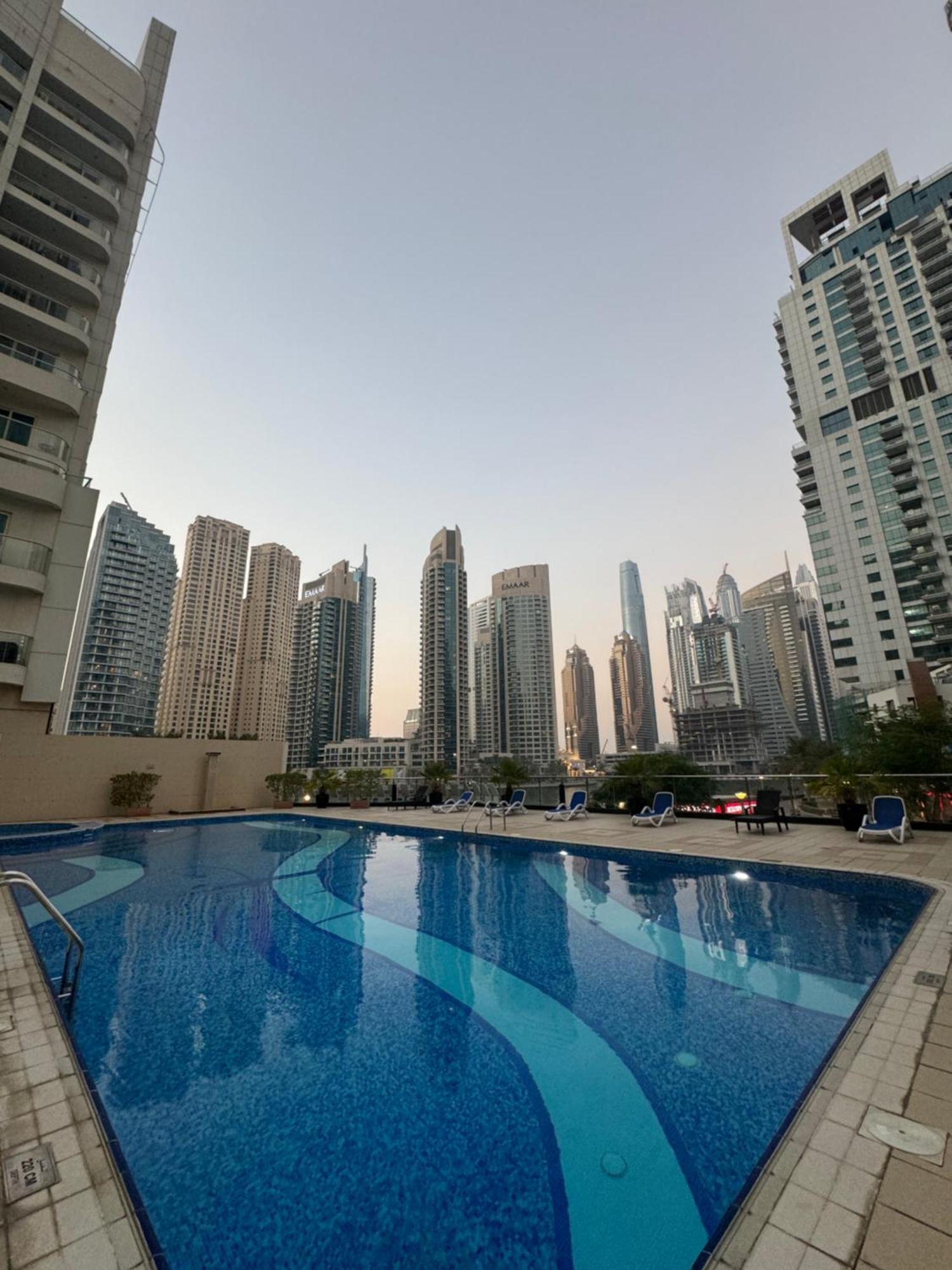 Golden Hour Marina View Appartamento